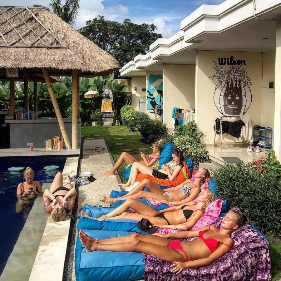 Castaway Hostel Canggu  Exterior photo