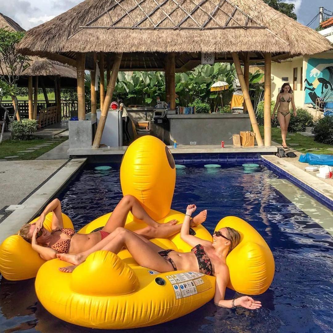 Castaway Hostel Canggu  Exterior photo